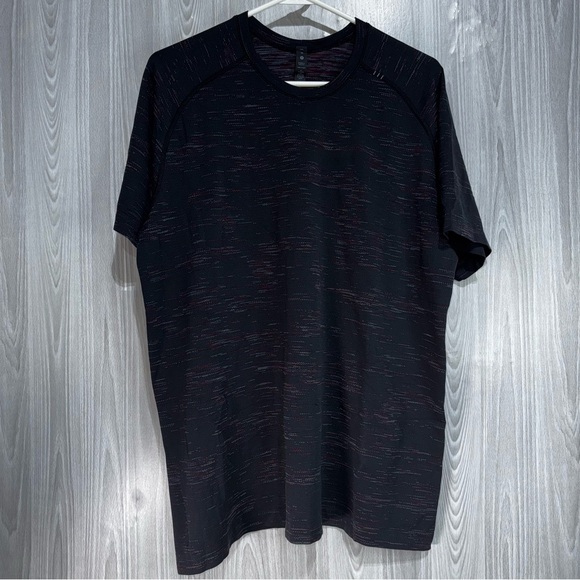 Lululemon Men’s Metal Vent Tech Short Sleeve Shirt 2.0 - XL Black Multicolor - Picture 1 of 8